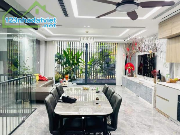 CHỈ 9 TỶ - 50M2 NGHI TÀM - 5T KHUNG CỘT - LÔ GÓC - KINH DOANH - Ô TÔ - 0983458219 - 1