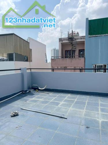 Bán nhà 3 lầu, 4 x 20m, hẻm đẹp Bùi Minh Trực, P5 - 4