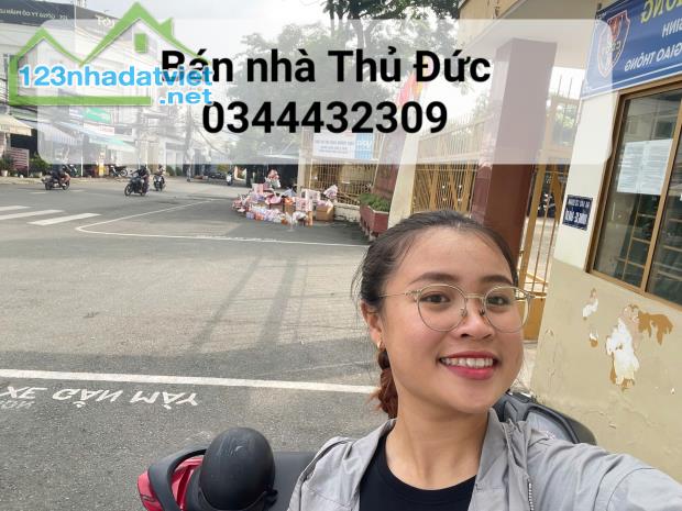 Bán đất Thủ Đức, Mặt tiền, Ngay Trần Thị Điệu, Phước Long B, 240 m2, Chỉ hơn 50 triệu/m2 - 1