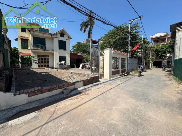 Bán đất tại thôn Nguyên Khê xã Nguyên Khê huyện  Đông Anh 66,8m đường tô tô tránh - 2