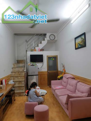 TT ĐỐNG ĐA NGÃ TƯ SỞ - 3 TẦNG - 2 NGỦ - ÔTÔ CÁCH NHÀ 15M - SỔ VUÔNG - 24M - 3,X  TỶ - 1