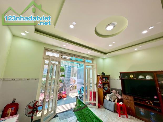 🛑(98)NGAY KỀ VẠN PHÚC CITY NHÀ 2 TẦNG NGANG 5m BTCT gần 70m2 CHỈ 5T hơn có thương lượng - 5