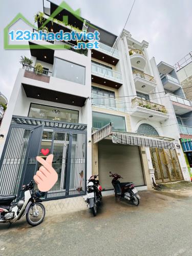 🔥 Nhà Mới Đẹp Có Thang Máy – HXH Nguyễn Hồng Đào, DT: 4 x 23m, CN: 100m2, 5 tầng, 16.5 tỷ