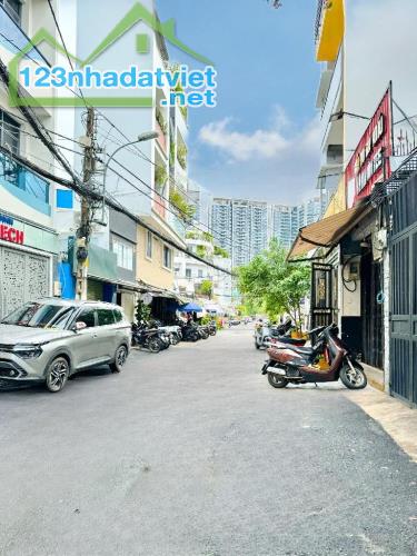 BÁN NHÀ QUẬN 10_DT 57M2, 2 TẦNG, 60M2,2PN_HXH_ĐƯỜNG TÔ HIẾN THÀNH_KING DOM 101_ GIÁ 8,5 TỶ