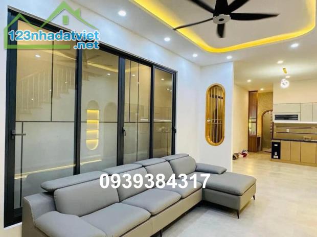 BÁN NHÀ SIÊU HỜI TẠI ĐƯỜNG 826, 2.9 TỶ, 186M2, 4PN - PHÁP LÝ ĐẦY ĐỦ - 1