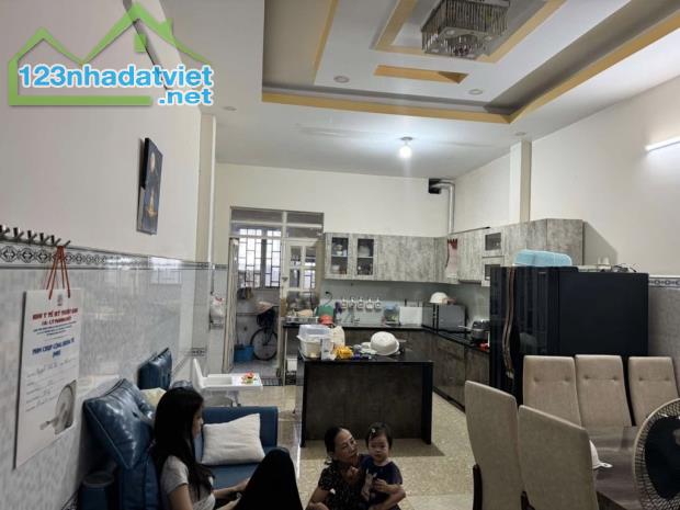 BÁN NHÀ MẶT TIỀN KINH DOANH - PHƯỜNG 10, Q.6 - 76M2 - 4 TẦNG MỚI ĐẸP - 10,6 TỶ - 2