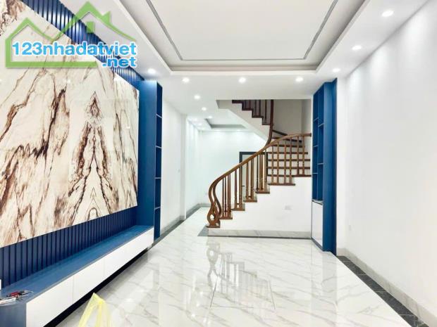 Bán nhà BÙI XƯƠNG TRẠCH, DT gần 40m2, 4 tầng, vị trí đẹp cách ô tô 20m, nhà đẹp đón tết