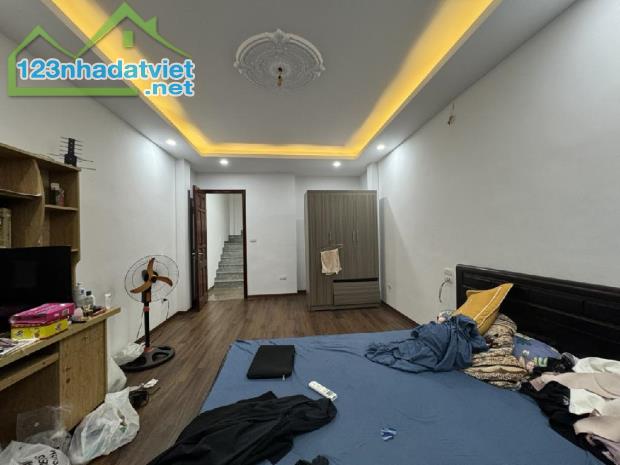 🏠  Bán nhà trong ngõ 61 Bằng Liệt, nhà mới đẹp 2 mặt thoáng, 36m2, 6.35 tỷ 🏠 - 3