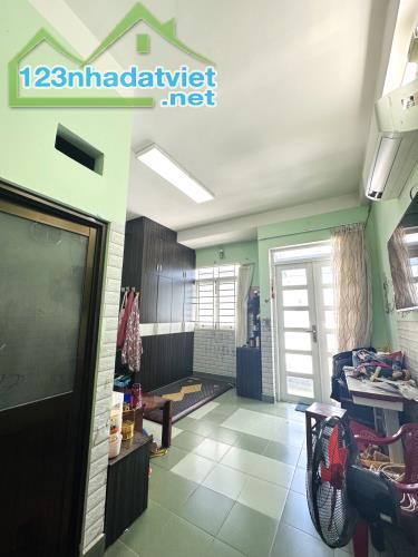 😁😁 QUẬN 6 - XE HƠI ĐỖ CỬA - SÁT MẶT TIỀN LÊ QUANG SUNG - 61M2 - 5 TẦNG - 2