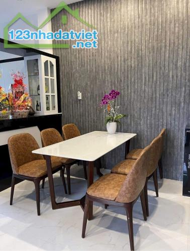 🏡 🎁 BÁN NHÀ 2 TẦNG ĐẸP CÓ SÂN ĐỖ ÔTÔ TRONG NHÀ, CHỈ HƠN 2 TỎI tại Diên Sơn NHA TRANG - 4