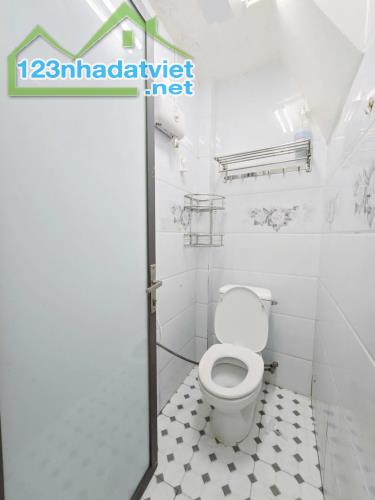 Nhà 2 tầng ÔTô đậu Âu Dương Lân P3Q8. Giá 1,75 tỷ TL - 3