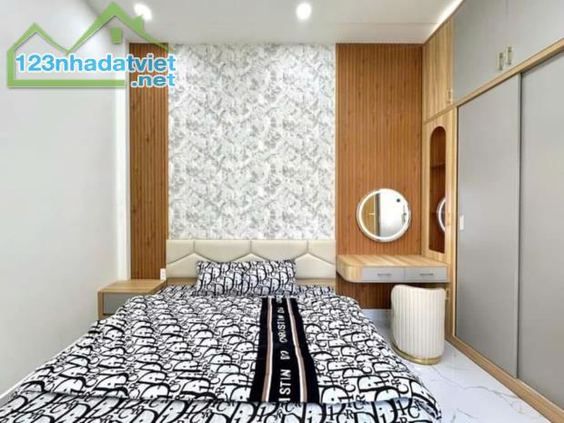 Nhà ngon, Huỳnh Tấn Phát, PMH, Q7, gần 40M2, nhỉnh 3.8T - 3