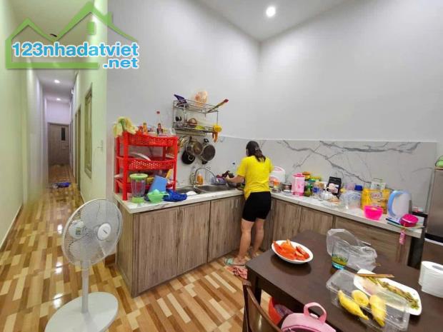 Cần bán nhà 151m2_Sổ Riêng_Đang cho thuê làm Spa 6Tr/tháng_Giá 573Tr_2 hẻm Quốc Lộ 22 - 3