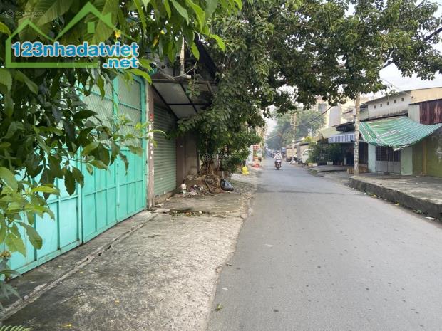 Mặt bằng cho thuê kinh doanh, DT: 10x20m - 2