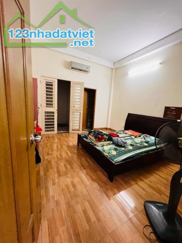 Nhà Đẹp 2 tầng Hiệp Bình Chánh, 64m² Giá 5.9 Tỷ TL - Khu Dân Cư Sầm Uất - 2