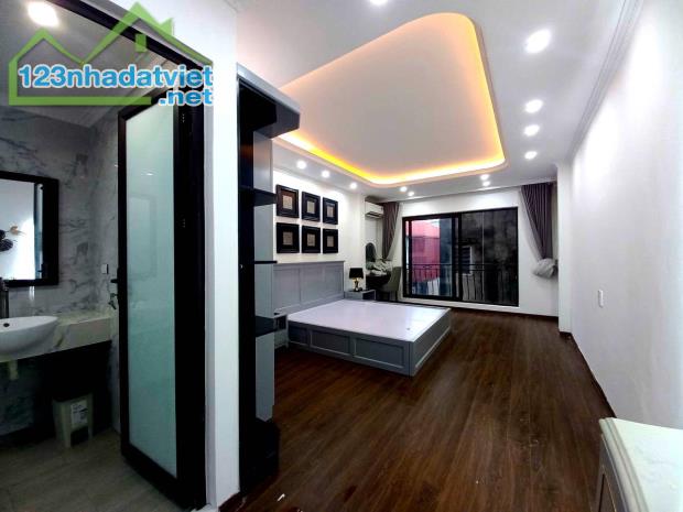 Bán nhà Ngô Sĩ Liên Đống Đa, 45m², 6 tầng, mặt tiền 4m, giá 11 tỷ - Nhà mới, cách phố 20m - 3