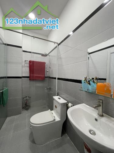 🔯(106)NHÀ ĐẸP 4 TẦNG VÀO Ở NGAY HẺM XE TẢI TRÁNH 3PN 64M2 chỉ 7 tỷ hơn có thương lượng