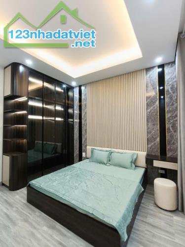 150M2 QUẢNG KHÁNH - MẶT TIỀN 9M - LÔ GÓC - KINH DOANH - THANG MÁY - ĐẦU TƯ - CHỈ 60 TỶ - 1