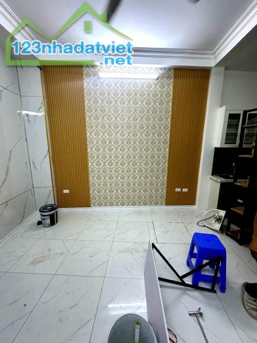 Bán nhà Kim Mã, Ba Đình 40m2 5 tầng ôtô đỗ cổng 5.15 tỷ full nội thất - 1