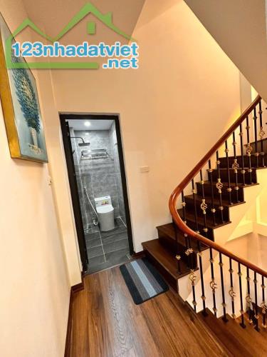 BÁN NHÀ TRUNG TÂM QUẬN TÂY HỒ - 20m2 GIÁ 5,29 TỶ - 4