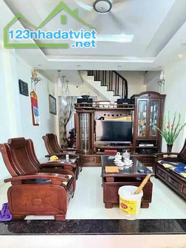 Bán nhà đường Lạc Long Quân, Xuân La, View Hồ Tây, Ở sướng, gần Phố 46m2 5 tầng 8.95 tỷ - 1