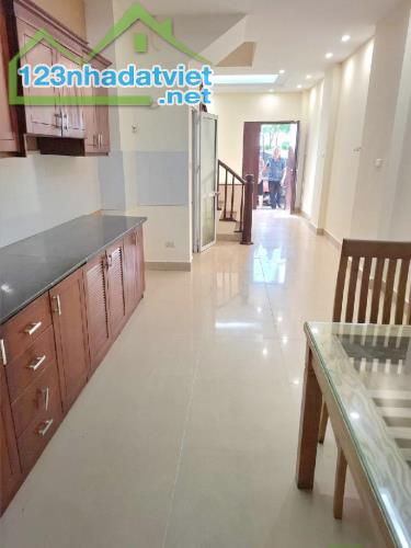 Bán nhà đường Lạc Long Quân, Xuân La, View Hồ Tây, Ở sướng, gần Phố 46m2 5 tầng 8.95 tỷ - 3