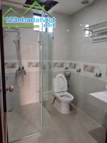 B.á.n nhà Lê Trọng Tấn, Hà Đông, 30m2 gần ô tô, giá 5,98 tỷ - 2