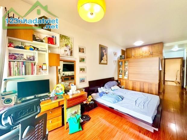 10 Triệu – Nguyên Căn Nguyễn Đình Thi Tây Hồ | 35m² x 4 tầng, Full Nội Thất, View Hồ Tây - 3