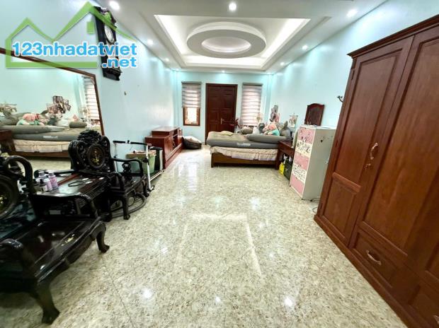 BÁN NHÀ MẶT PHỐ LƯƠNG YÊN-85M 24TỶ-5T THANG MÁY-3 THOÁNG-NỞ HẬU-KINH DOANH ĐỈNH