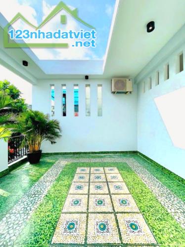 Nhà Thống Nhất NGANG KHỦNG 5.3m - 60m² 3PN Chỉ hơn 5 tỷ