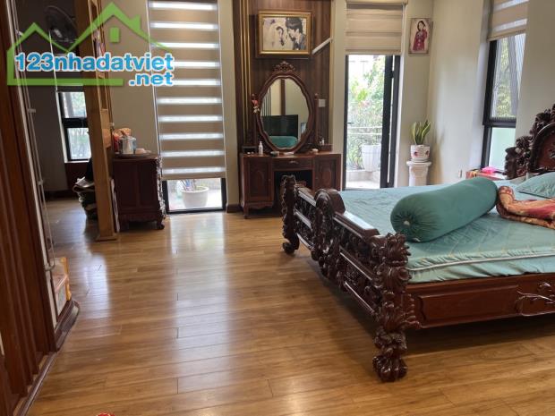 💥BIỆT THỰ ĐẸP -KHU ĐÔ THỊ VIỆT HƯNG-TK ĐẲNG CÂP-NỘI THẤT XỊN SÒ- SÂN VƯỜN BAO QUANH-KHU - 3