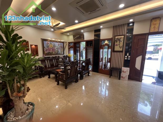 💥BIỆT THỰ ĐẸP -KHU ĐÔ THỊ VIỆT HƯNG-TK ĐẲNG CÂP-NỘI THẤT XỊN SÒ- SÂN VƯỜN BAO QUANH-KHU - 1