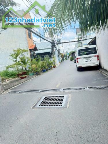 Bán Nhà HXH Ngang 5,5m Tây Hòa, Phước Long A ,Q.9 , DT:120m2 Giá 7Tỷ - 2