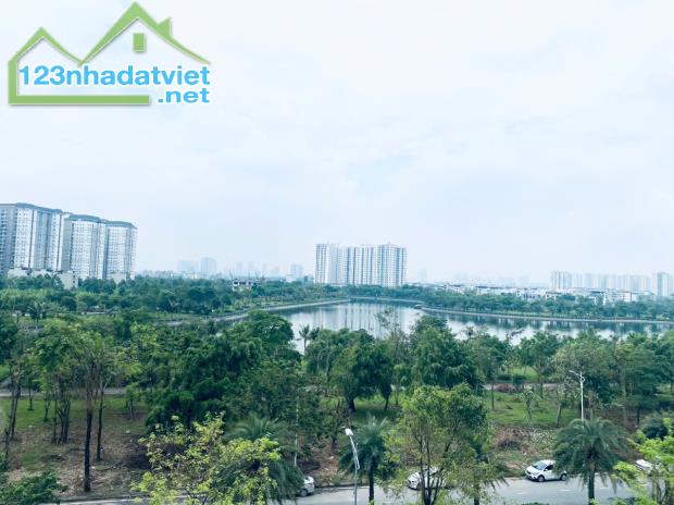 Cần bán nhanh căn hộ 2 ngủ view chính Hồ điều hòa, đầy đủ nội thất tại KDT Thanh Hà Cienco - 4