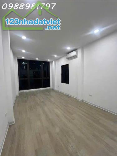 Bán nhà mặt phố Đền Lừ 2, Hoàng Mai, 40m², 4 tầng, 12.8 tỷ, sổ đỏ - 1