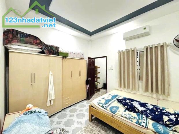 Ở NGAY! Bán Nhà Đẹp 4 Tầng Hẻm Xe Tải Nguyễn Tri Phương, 38m2, 7.6 Tỷ - 1