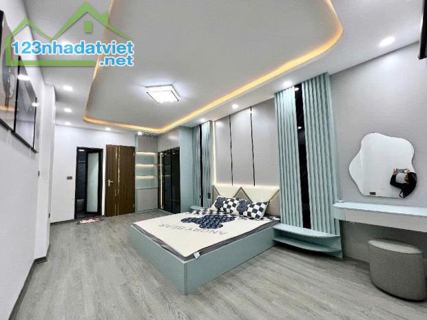 Nhà Đẹp Định Công - Phương Liệt , DT:33m2 ,Giá hơn 5tỷ , 30m ra oto tránh - 2