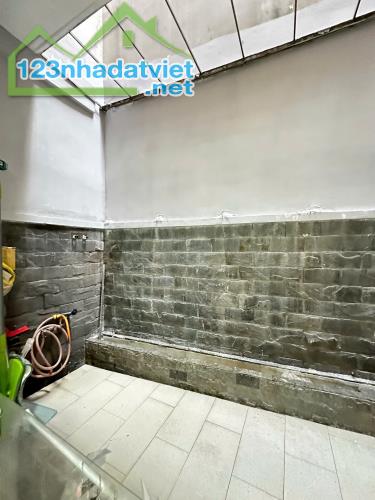 Bán nhà 2 mặt tiền hẻm xe tải, Mai Thị Lưu p, DaKao, Q 1 chỉ 23 tỷ - 3