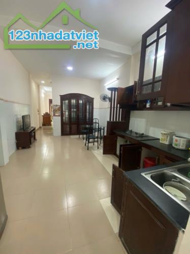 CHỈ 7.6 TỶ, DT: 72 M2, NGANG 4, 3 TẦNG, ĐƯỜNG SỐ 30, XÃ PHONG PHÚ, BÌNH CHÁNH.KDC MỚI