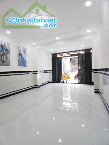 BÁN NHÀ 🏘️ LÊ VĂN KHƯƠNG - Q12 - hẻm oto nhựa. ❗(4*12) 👉 Nở Hậu 4.5m2👈❗ ♦️💸💸 3.89 t.ỷ - 5