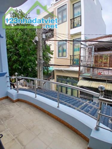 BÁN NHÀ 🏘️ LÊ VĂN KHƯƠNG - Q12 - hẻm oto nhựa. ❗(4*12) 👉 Nở Hậu 4.5m2👈❗ ♦️💸💸 3.89 t.ỷ - 2