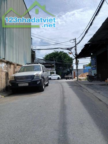 BÁN NHÀ 🏘️ LÊ VĂN KHƯƠNG - Q12 - hẻm oto nhựa. ❗(4*12) 👉 Nở Hậu 4.5m2👈❗ ♦️💸💸 3.89 t.ỷ