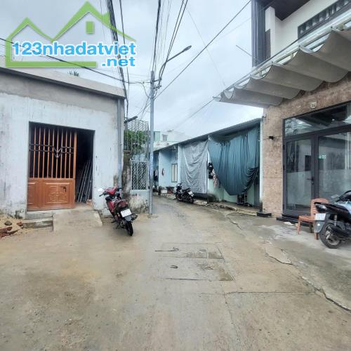 ♪ Nhà cách Tôn Đức Thắng 50m khu Bến Xe, 80m2, ngang 11m, 4 Phòng trọ, 2.35 tỷ - 2