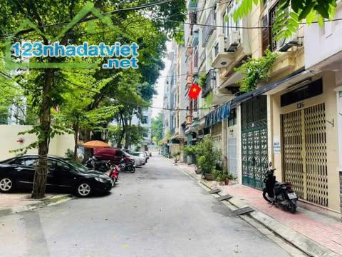 ĐẲNG CẤP, KHU PHÂN LÔ HỒNG HÀ - BA ĐÌNH, ÔTÔ TRÁNH, VỈA HÈ: 35M, 5T, GIÁ 10.5 TỶ - 3