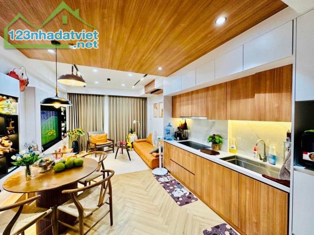 Hàng Mới Bán Nhà ĐÊ LA THÀNH 40m² 5T 7 tỷ ĐẸP NHƯ KHÁCH SẠN