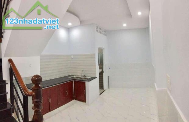 Bán nhà Âu Dương Lân, Quận 8, 34m2, 2 tầng, ngang 3.4m, chỉ 4.75 tỷ - 2