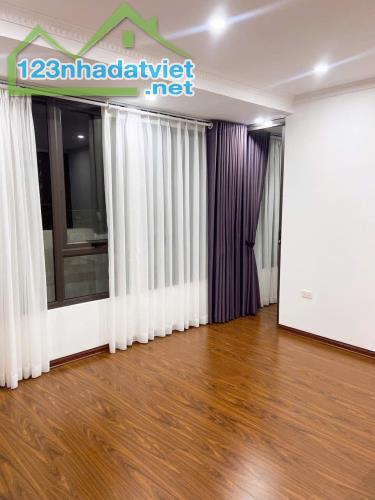 Bán nhà chính chủ Dã Tượng Hoàn Kiếm 35m2 rộng thoáng - 4