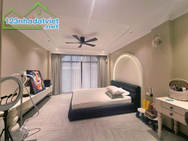 Bán nhà Hào Nam, Đống Đa 53m2x7T Mt:4.1m Kinh doanh đỉnh, view Hồ đẹp hơn 21 tỷ - 4