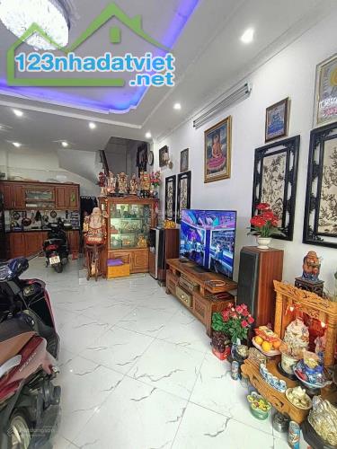 BÁN NHÀ THÔNG PHONG_42M2 5T MT 6M_VF3 QUA NHÀ_NGÕ THÔNG_VIEW THOÁNG VĨNH VIỄN_SỔ VUÔNG - 1