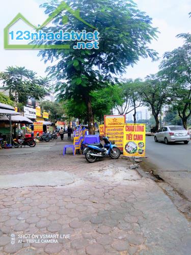 🏡NHÀ ĐẸP SANG TRỌNG -GIÁ RẺ -ÔTÔ ĐỖ CỬA -SÁT MẶT ĐƯỜNG KIM GIANG -THANH XUÂN -HÀ NỘI.